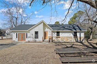 Building Photo - 1828 Strickland Bridge Rd