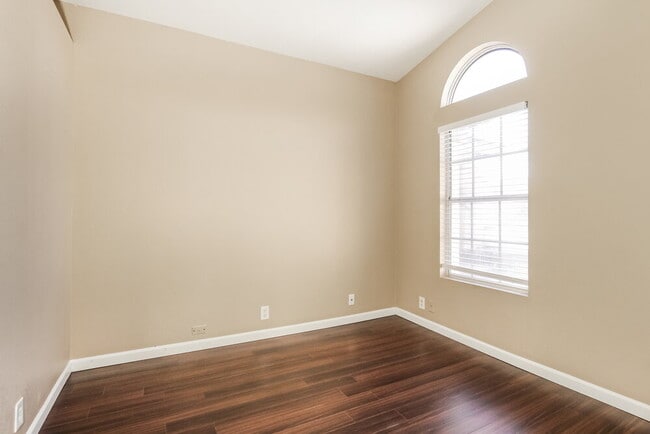 Building Photo - 19415 N 77th Ave