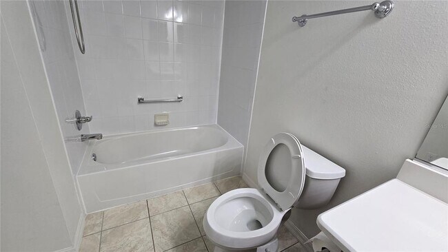 Building Photo - 2614 Dartford Terrace