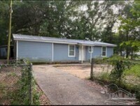 Building Photo - 701 Seine Way