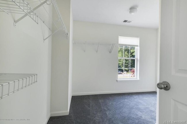 Building Photo - 413 Virginia Ave