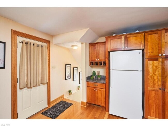 Primary Photo - 1737 23rd St