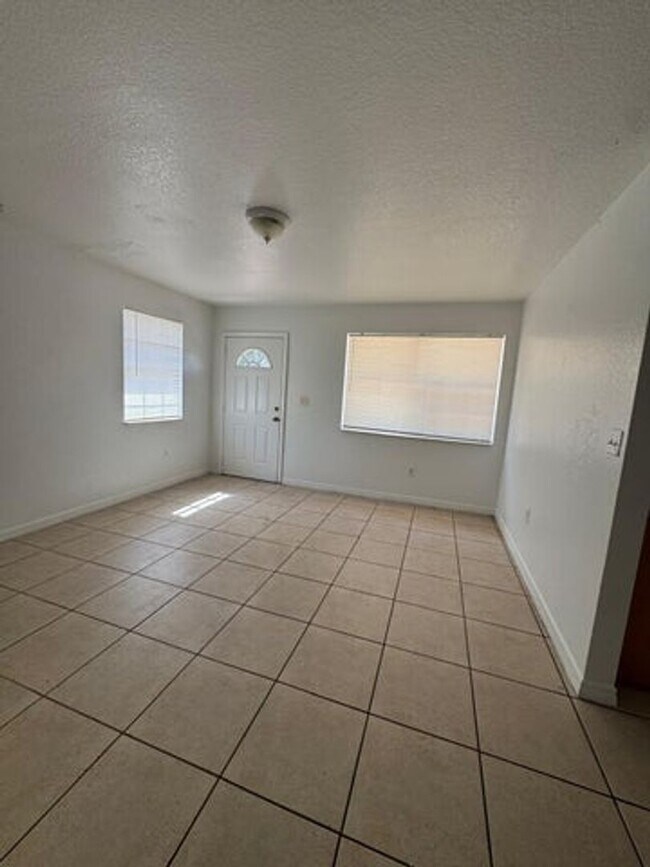 Building Photo - 240 NW 56th St