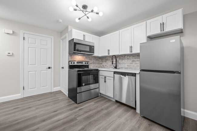 Remodeled 1 bed - 44-50 Church St