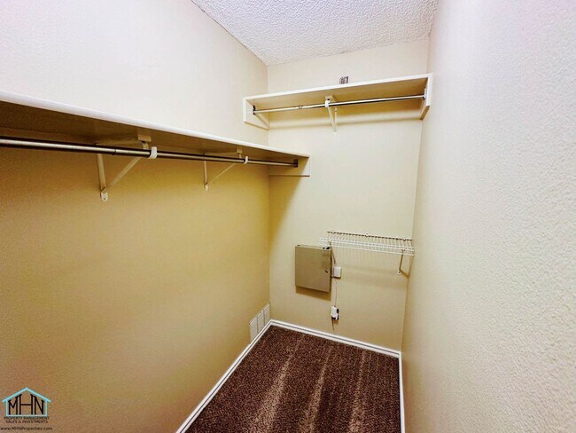 Building Photo - Charming & Move-In Ready 3-Bedroom Home wi...