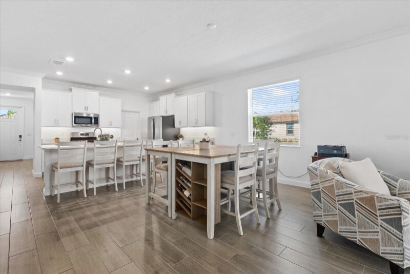 Building Photo - 5524 Little Path Dr