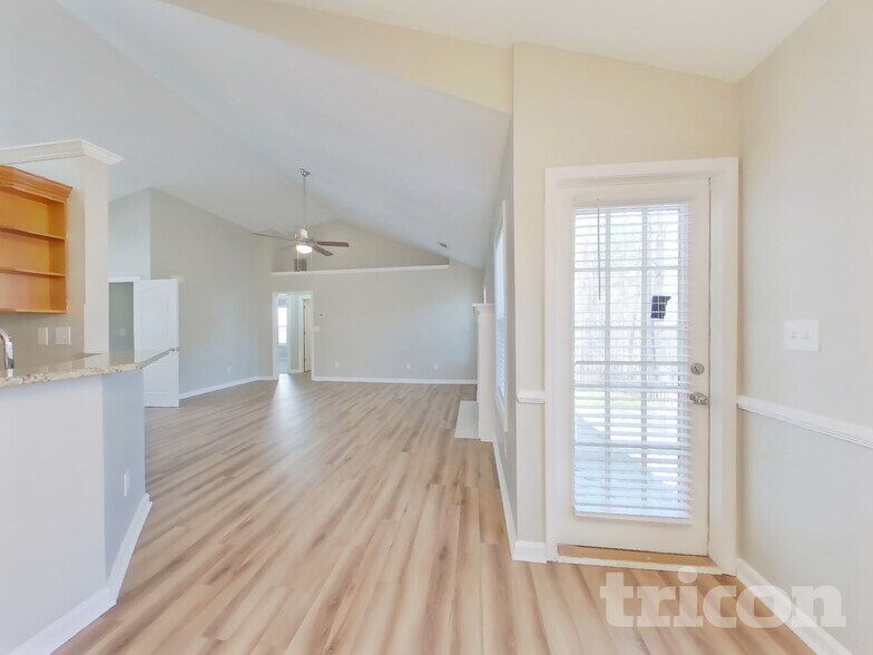 Building Photo - 200 Pebble Brooke Ct