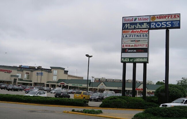 Building Photo - Sail into this 2BR 1BA at the Mayflower Condominiums in Alexandria includes utilities