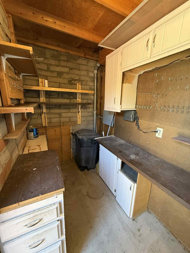 Building Photo - 5204 N Tigua Dr