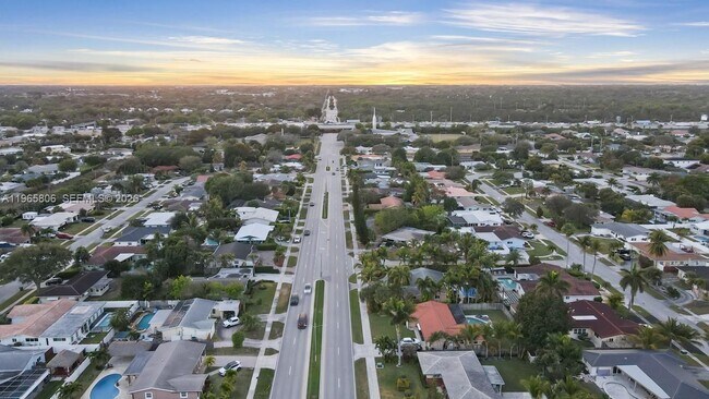 Building Photo - 1260 SW 8th St