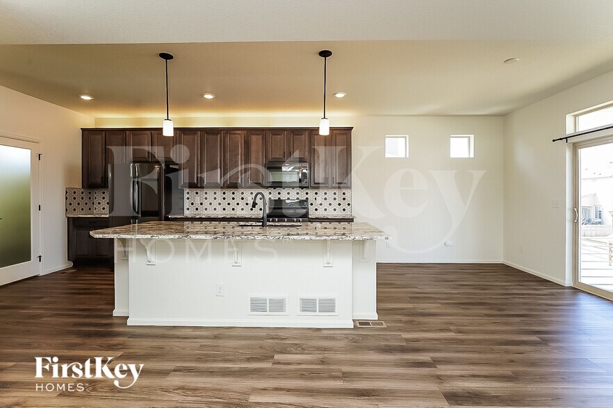 Building Photo - 10073 Yampa Ct