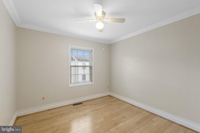 Building Photo - 124 Barnsfield Ct