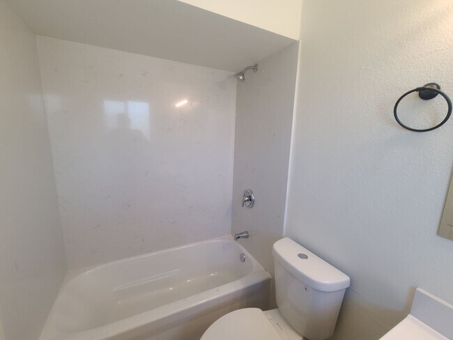 Building Photo - 7945-7947 Tangors Way