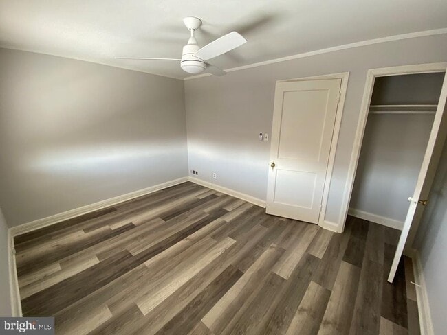 Building Photo - 338 Gusryan St