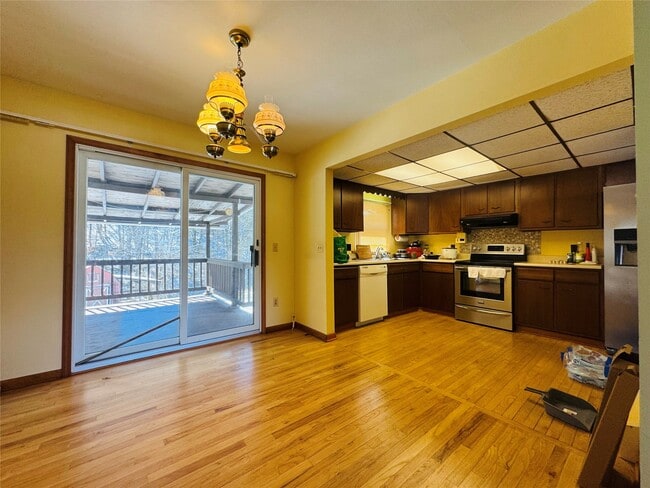 Building Photo - 100 Felters Rd