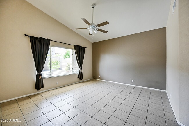 Building Photo - 9021 W Escuda Dr