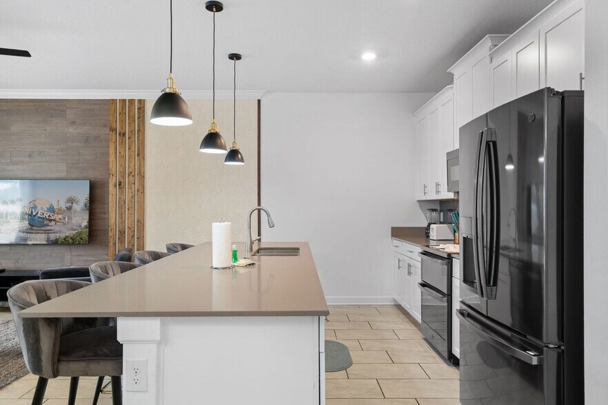 Building Photo - 2972 Protagonist St