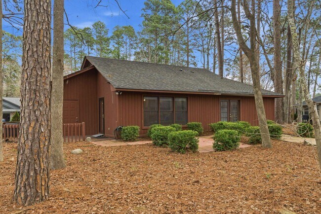 Building Photo - 100 Timberline Dr