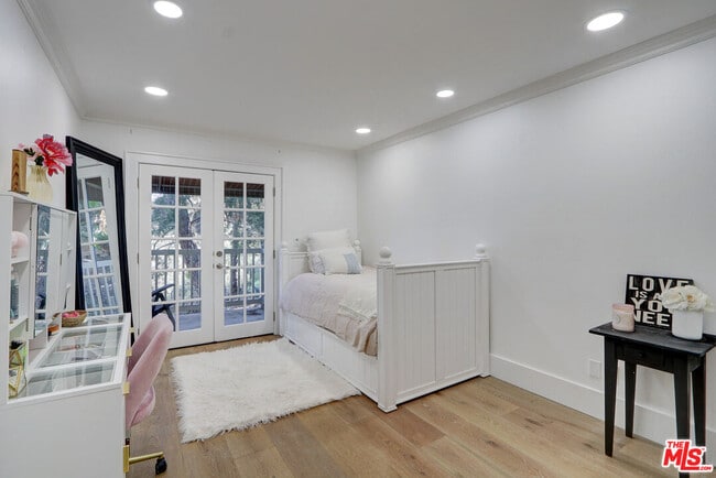 Building Photo - 456 S McKnight Rd