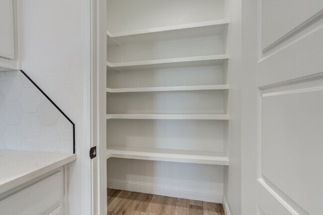 Building Photo - Custom built home in West Lubbock