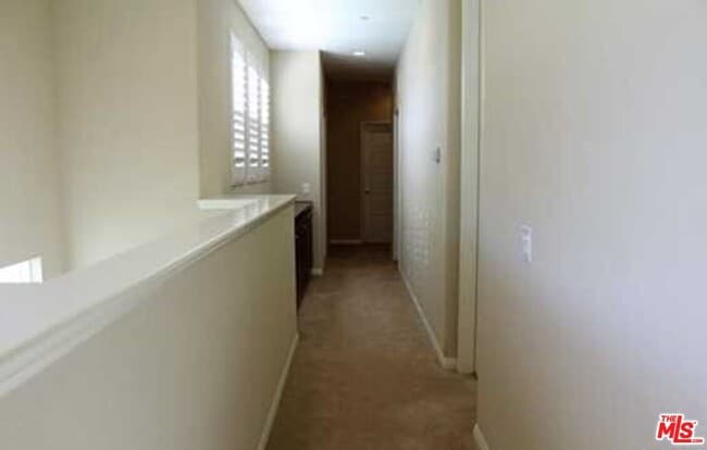 Building Photo - 20329 Paseo Los Arcos