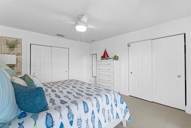 Building Photo - 2600 S Ocean Dr