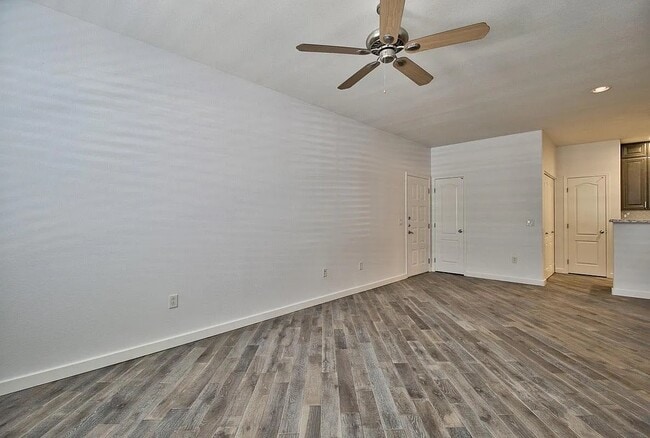 Building Photo - 6900 E Princess Dr