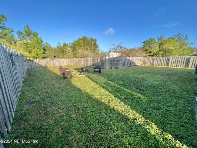 Building Photo - 15805 Twin Creek Dr