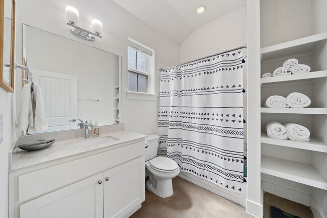 Building Photo - 1307 Fort Branch Blvd