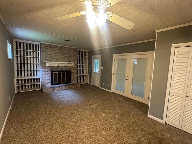 Building Photo - 2915 Ashley Ave