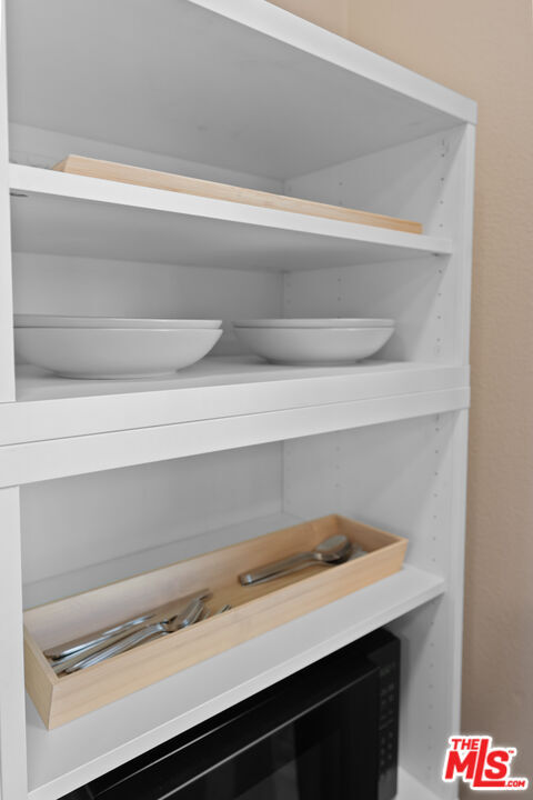 Building Photo - 630 W 28th St