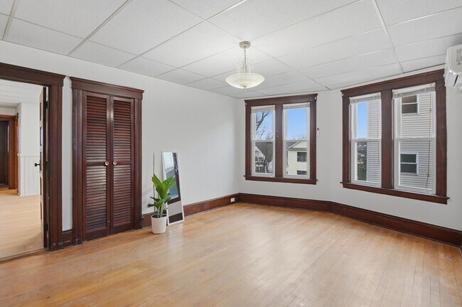 Building Photo - 34 King Philip Rd