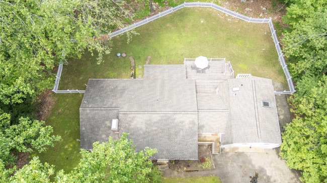 Building Photo - Spacious 4-Bedroom Home with In-Law Suite