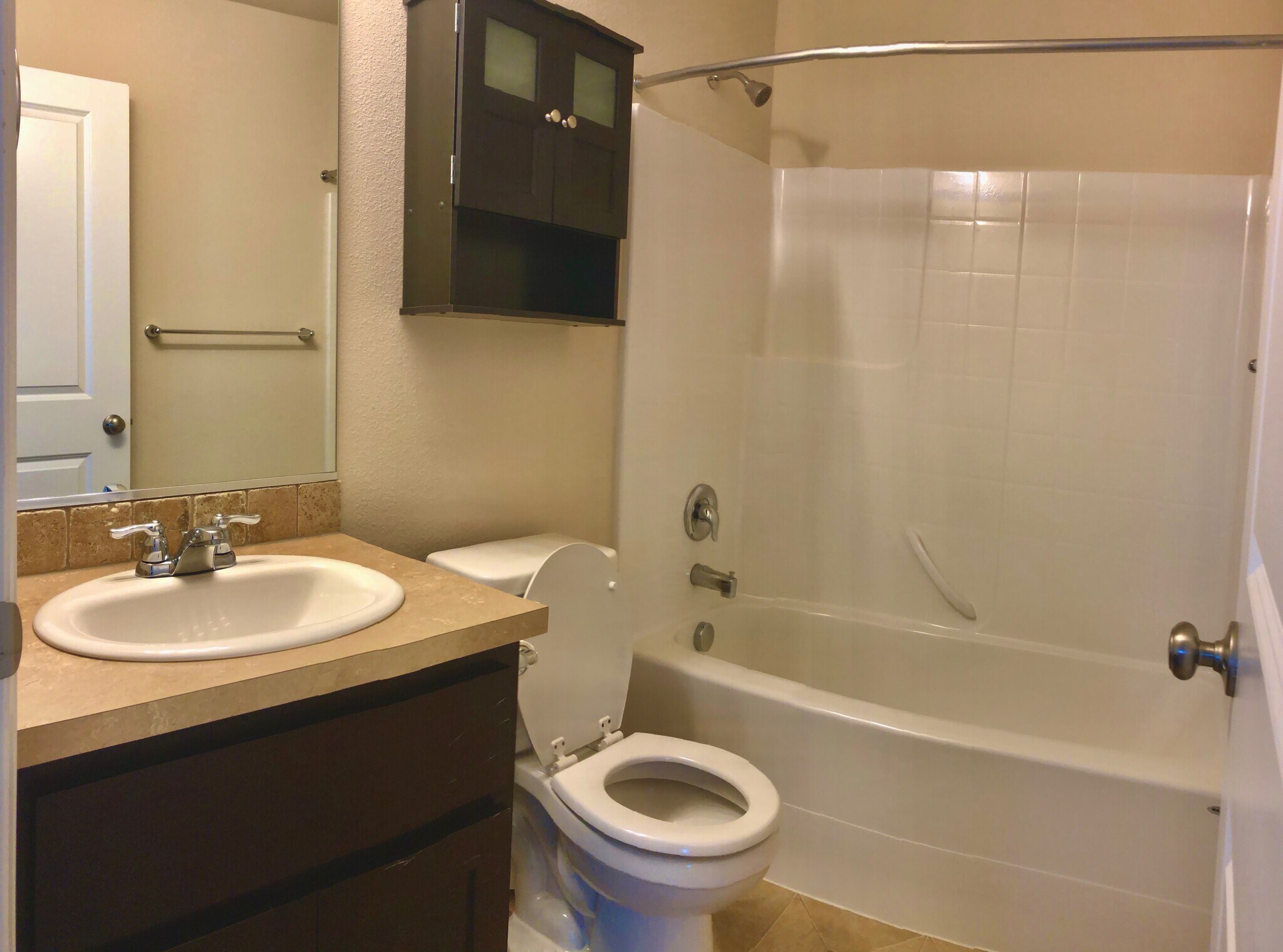 Spare Bath - 15766 SE Nyla Way