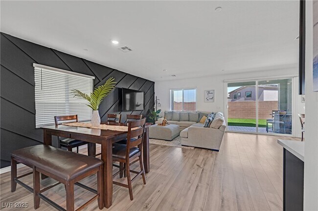 Building Photo - 282 Mount Steel Ave