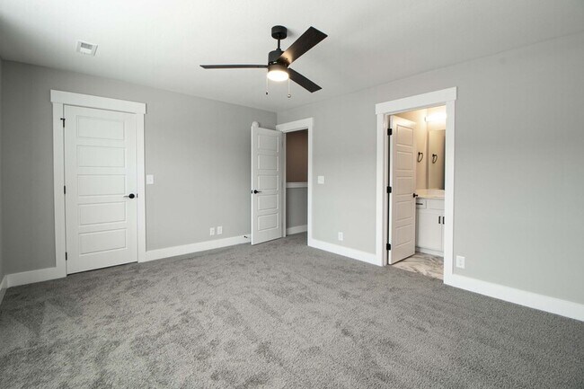 Building Photo - 1602 Jonathan Wade Cir