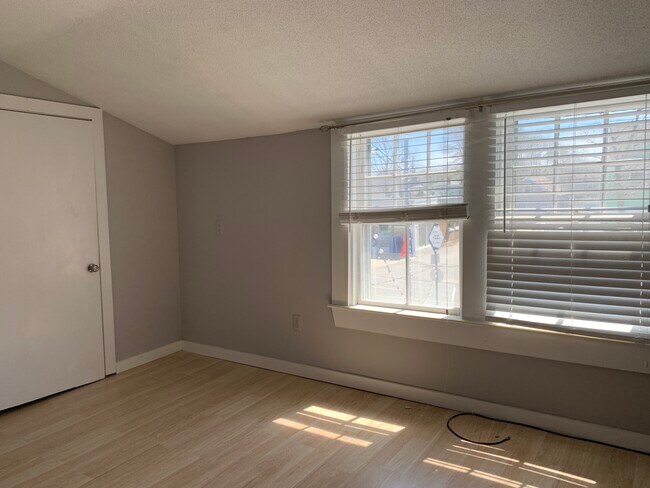 Living Area - 568 Main St