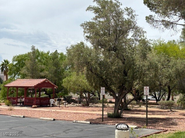 Building Photo - 750 S Royal Crest Cir