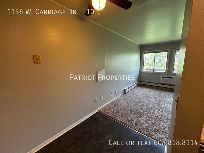 Building Photo - 1 bedroom/ 1 bath apartment in Whitewater, WI