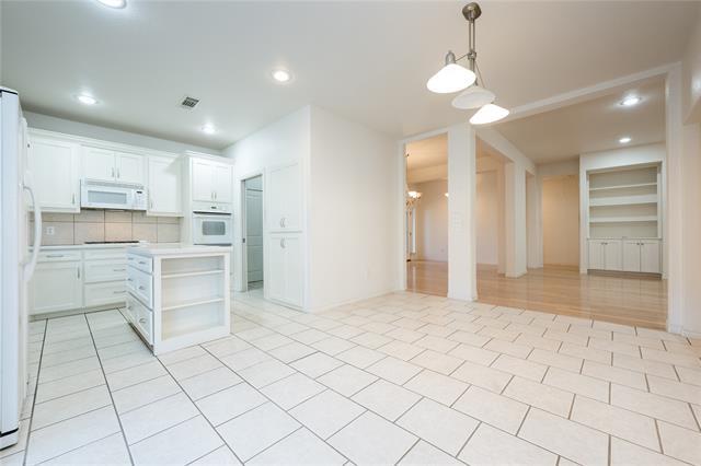 Building Photo - 1505 Valley Creek Rd