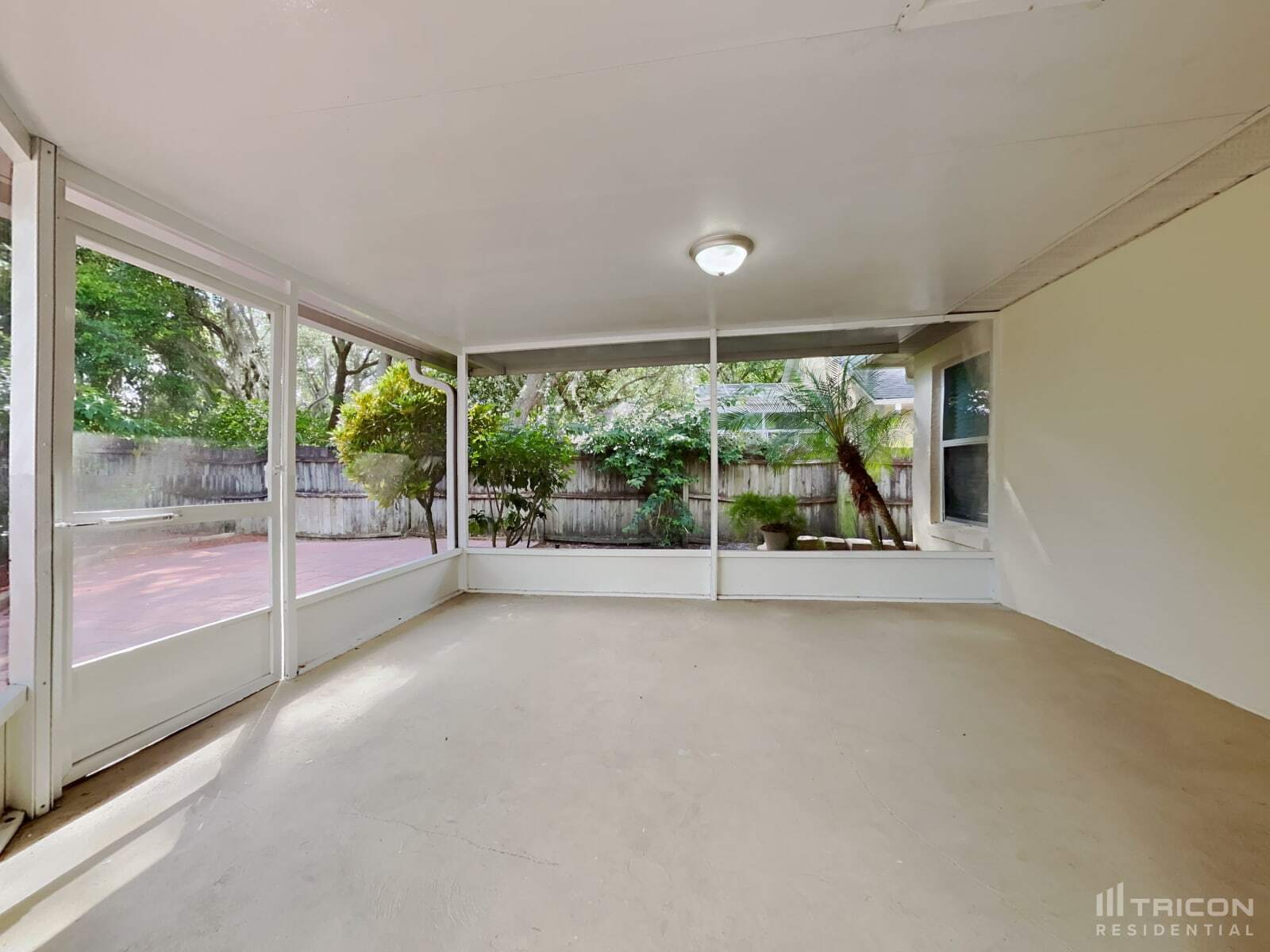 Building Photo - 607 Coral Way