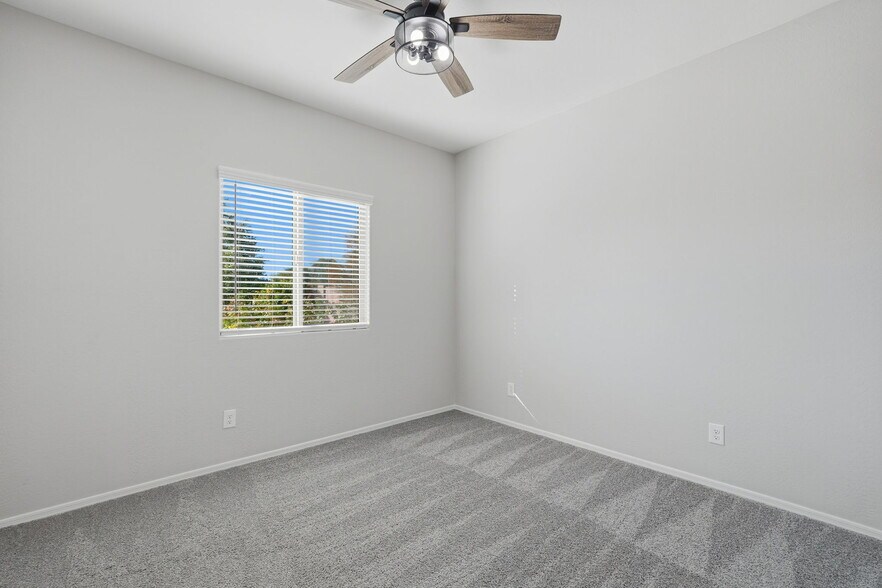 Building Photo - 3017 N Majestic Ct