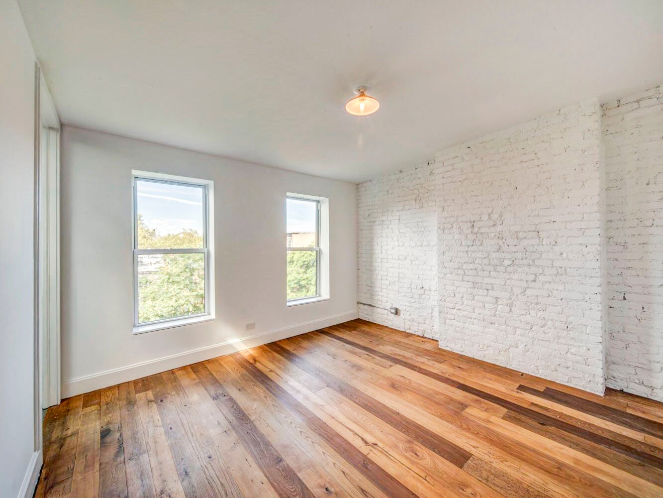 Main Bedroom - 607 Hancock St