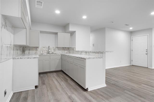 Building Photo - 718 Skyline Dr