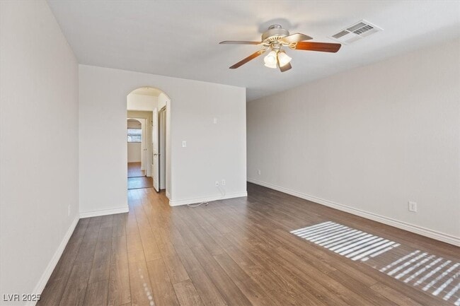 Building Photo - 227 Palmarosa St