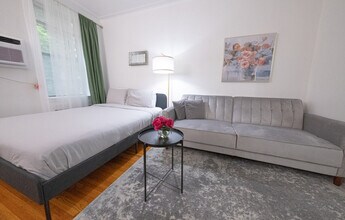 Building Photo - 328 E 74th St