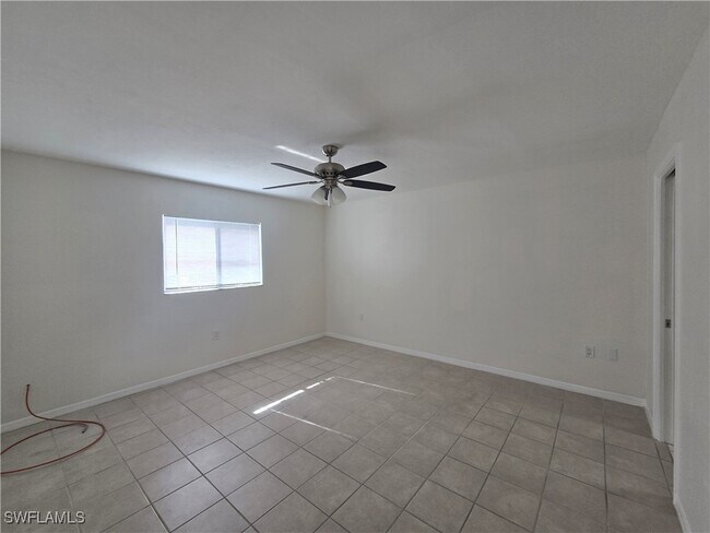 Building Photo - 4815 Triton Ct E