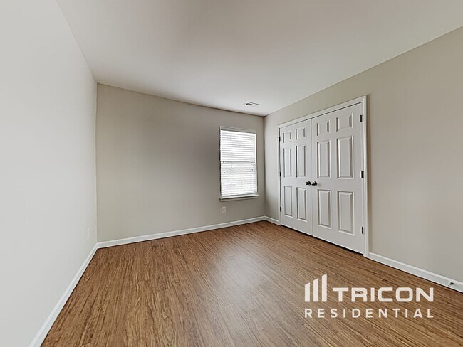 Building Photo - 9328 Bradstreet Commons Way