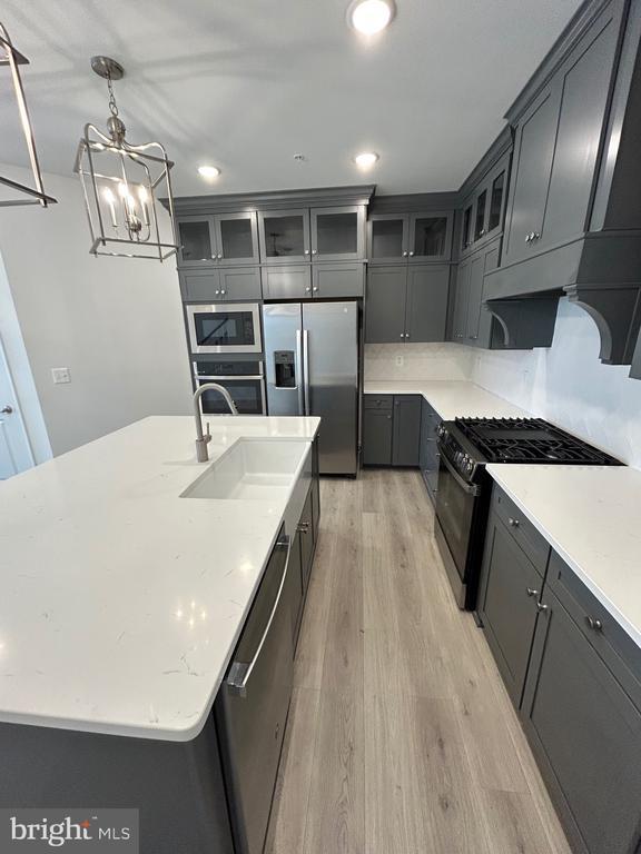 Building Photo - 2512 W Peninsula Dr