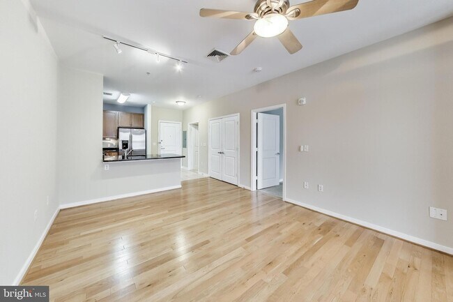 Building Photo - 8045 Newell St